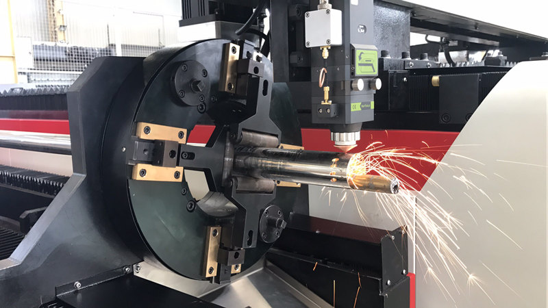 Máquina de corte do tubo do laser 1500W para o laser da tubulação do tubo da venda e o cortador do metal 1.5KW