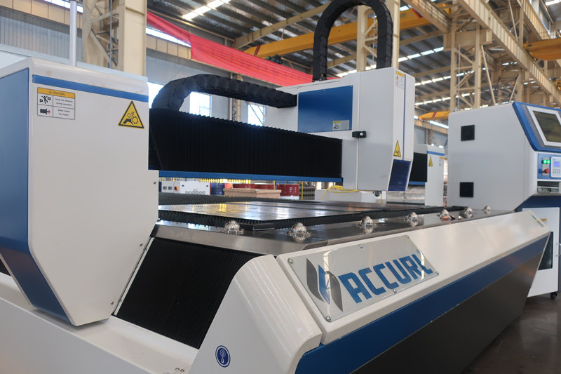 Máquina de corte do laser do CNC da fibra dos fabricantes 1000W de ACCURL com IPG 1KW